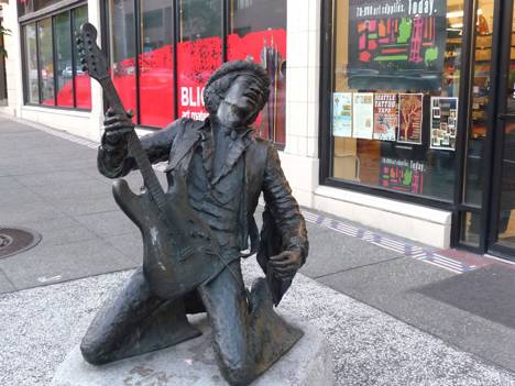 Daryl Smith, Jimi Hendrix, 1996, bronze. Broadway and Pine, Seattle. Image by Christopher Gildow. 